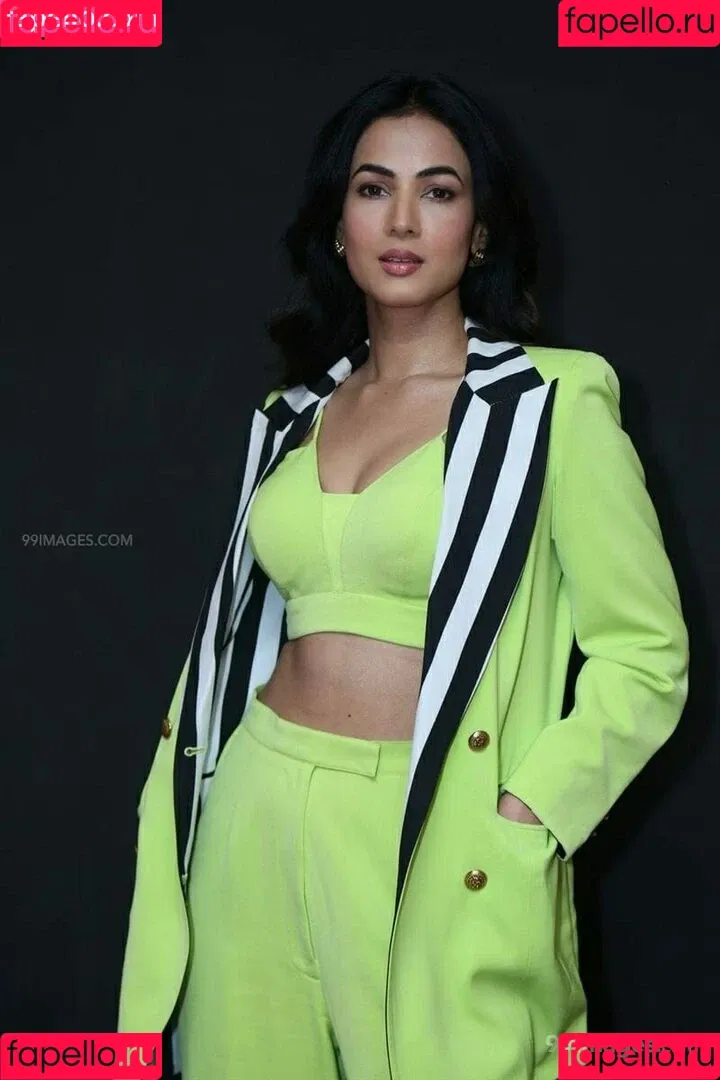 Sonal Chauhan Onlyfans Photo Gallery 