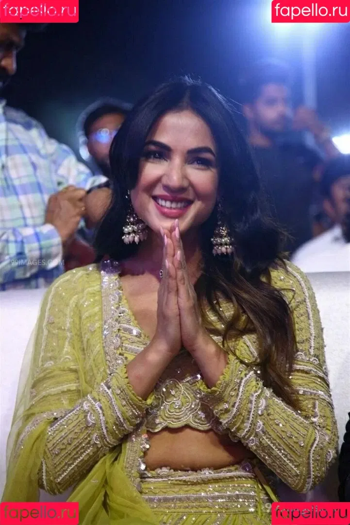 Sonal Chauhan Onlyfans Photo Gallery 