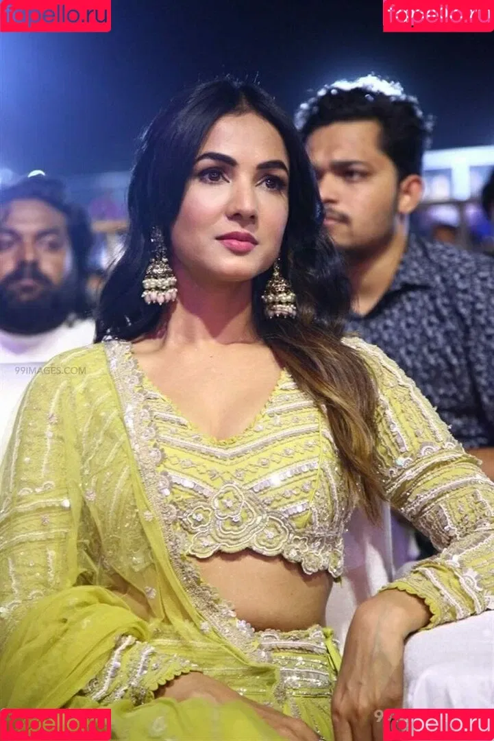 Sonal Chauhan Onlyfans Photo Gallery 