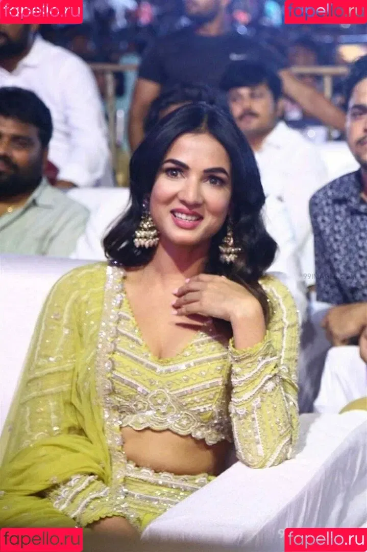 Sonal Chauhan Onlyfans Photo Gallery 