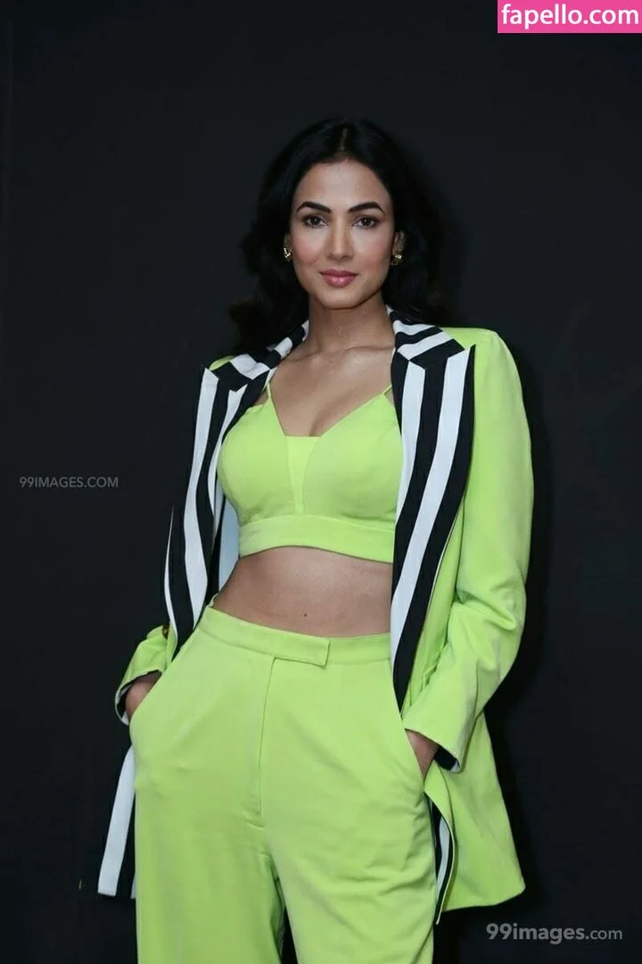 Sonal Chauhan Onlyfans Photo Gallery 