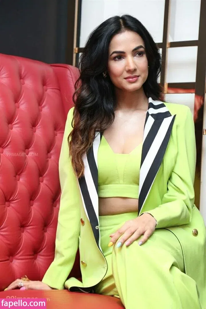 Sonal Chauhan Onlyfans Photo Gallery 