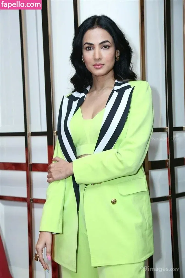 Sonal Chauhan Onlyfans Photo Gallery 