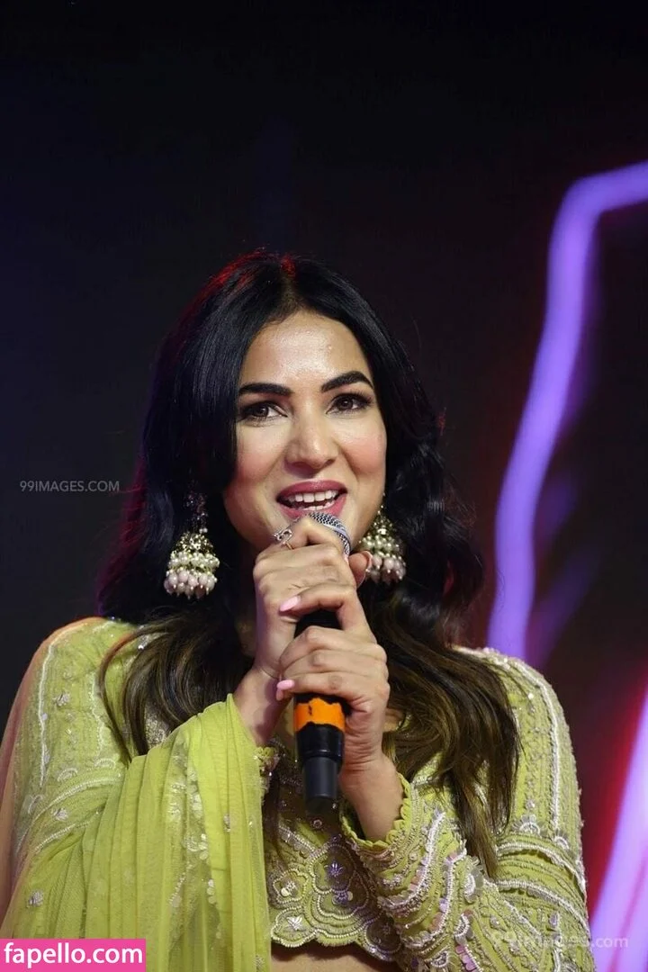 Sonal Chauhan Onlyfans Photo Gallery 