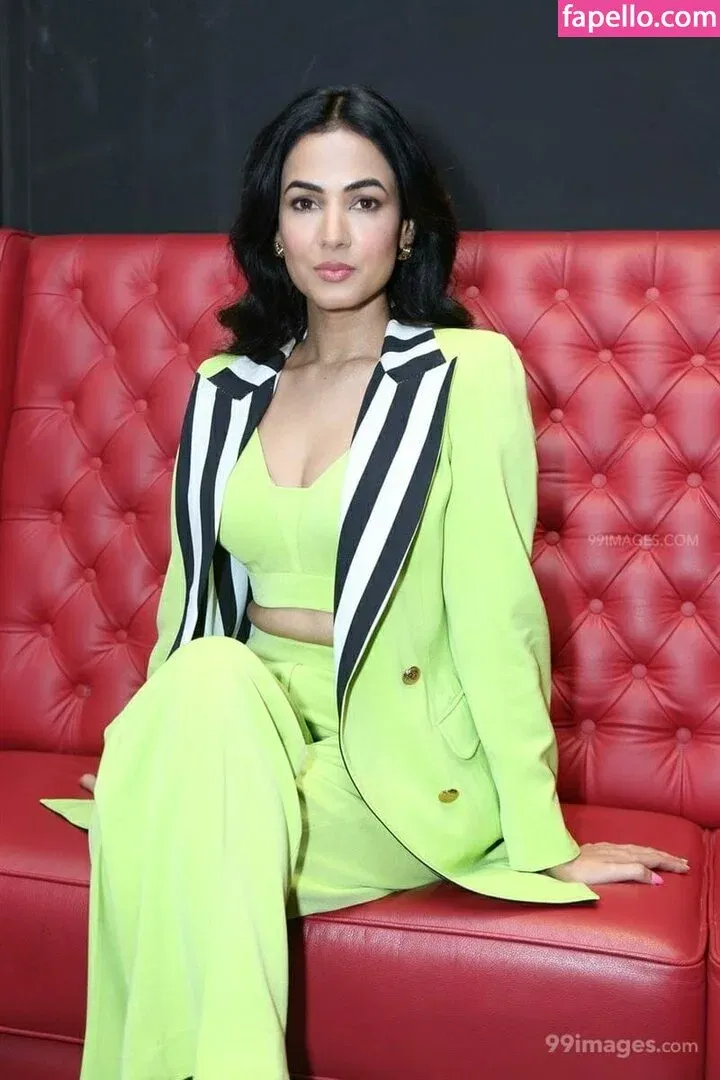 Sonal Chauhan Onlyfans Photo Gallery 