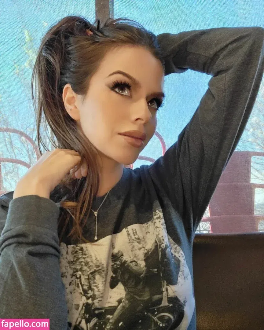 adelinesofficial Onlyfans Photo Gallery 