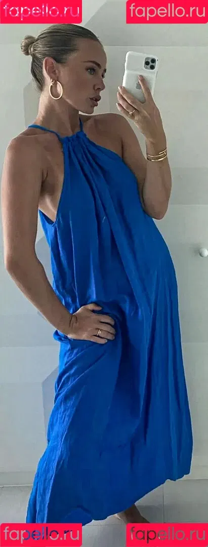 Liz Kaeber Onlyfans Photo Gallery 