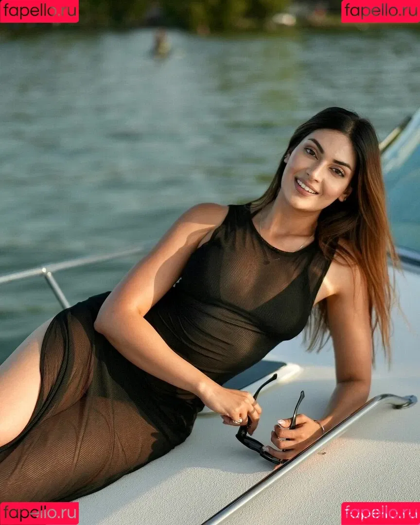 Yesha Sagar Onlyfans Photo Gallery 