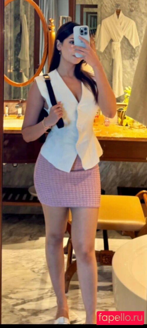 Yesha Sagar Onlyfans Photo Gallery 