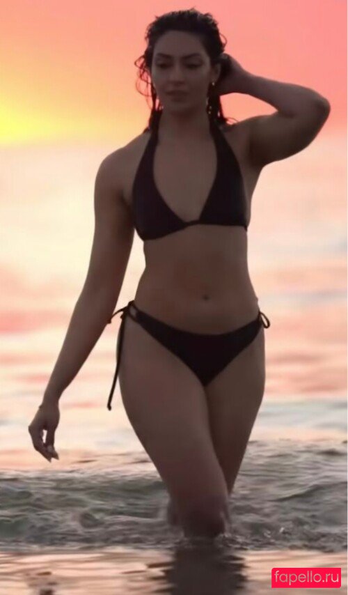 Yesha Sagar Nude Onlyfans Photo 15