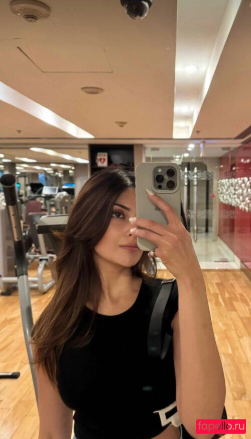 Yesha Sagar Nude Onlyfans Photo 10