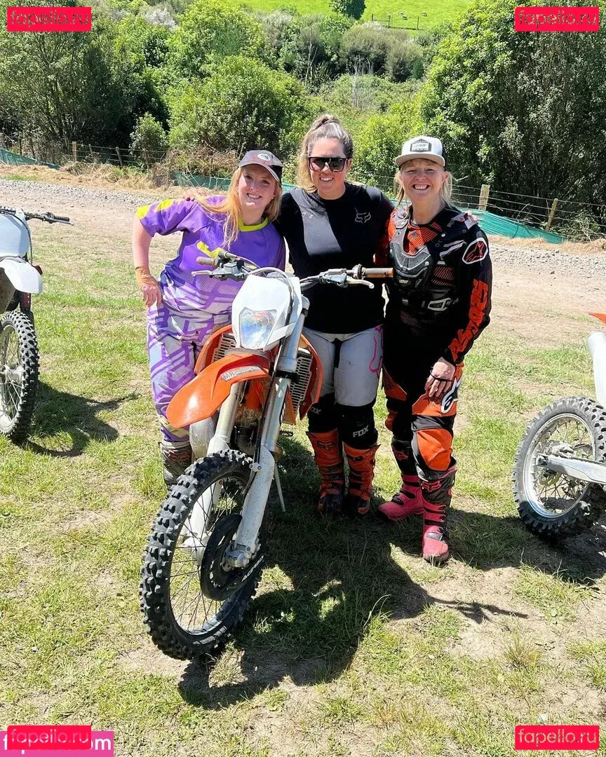 Jessie Onlyfans Photo Gallery 