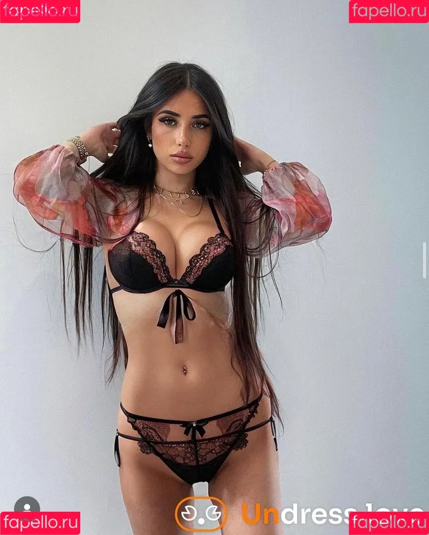 Asleya Fake Onlyfans Photo Gallery 