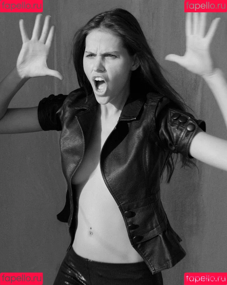 Hana Nitsche Onlyfans Photo Gallery 