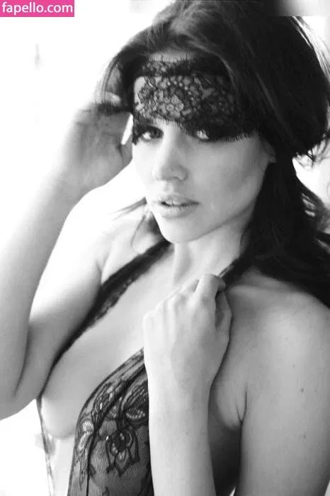 Hana Nitsche Onlyfans Photo Gallery 