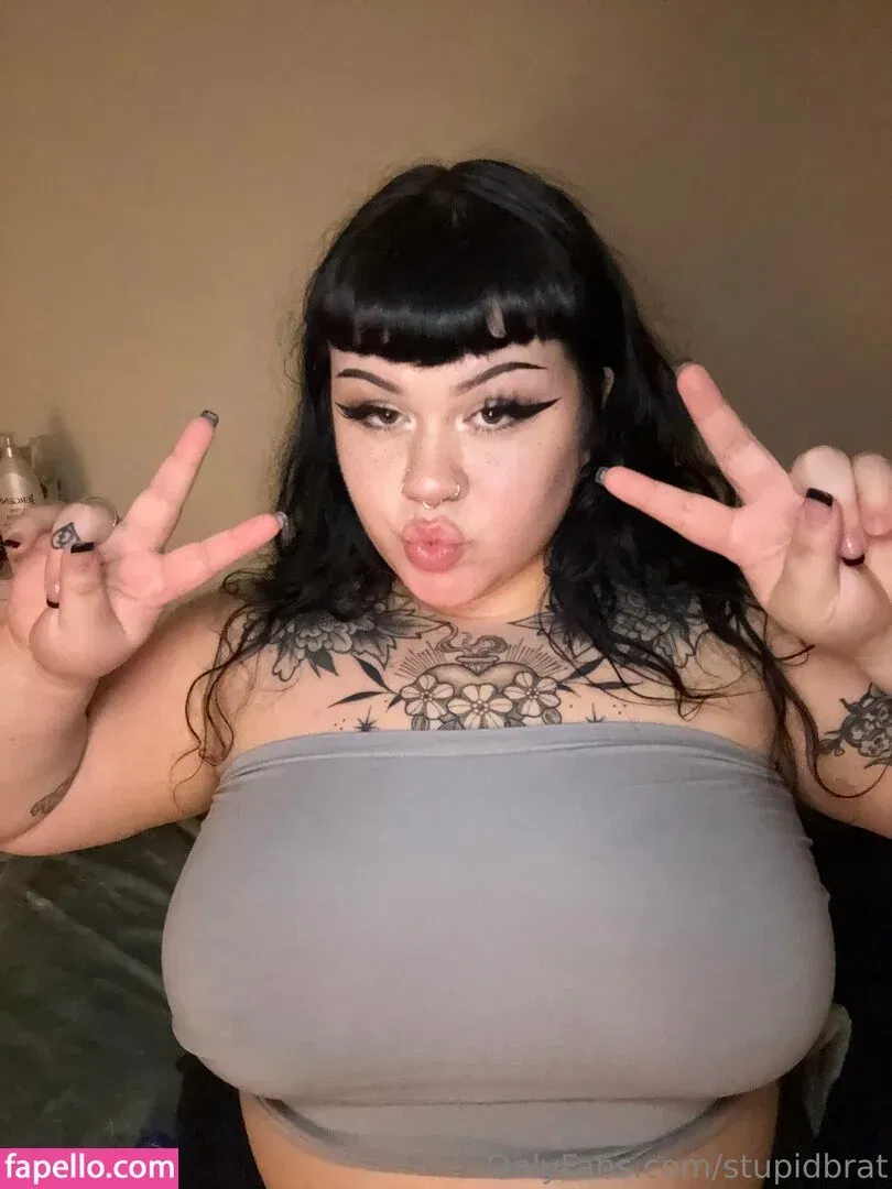 stupidbrat Onlyfans Photo Gallery 