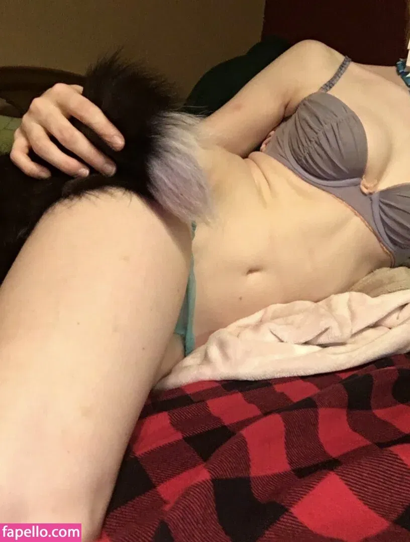 Slut4Werewolves Onlyfans Photo Gallery 