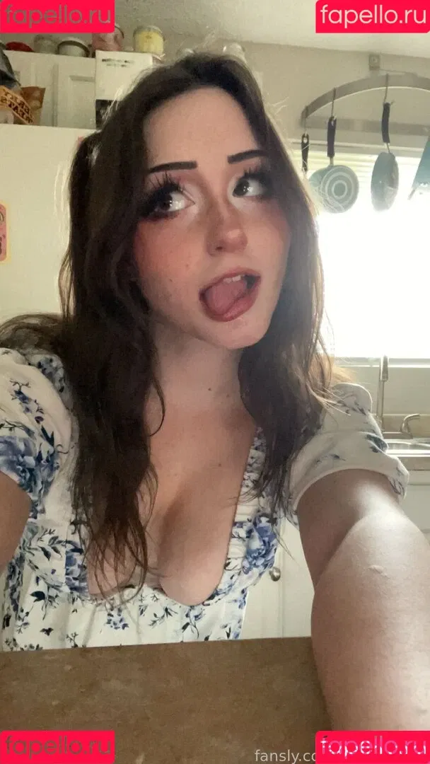 lilibet_silllly Onlyfans Photo Gallery 