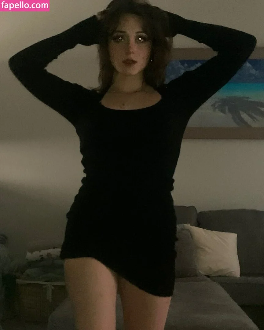 lilibet_silllly Onlyfans Photo Gallery 