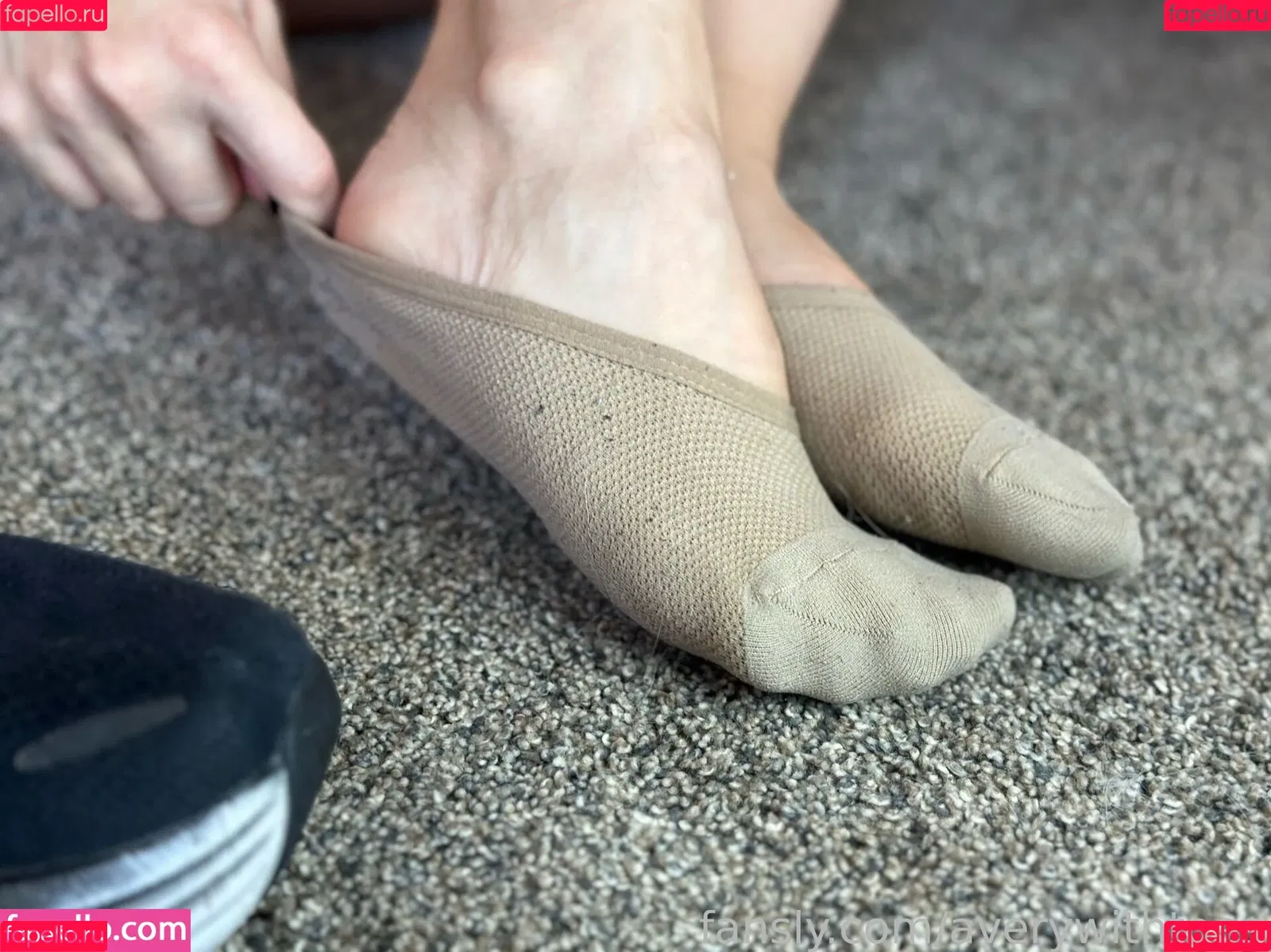 averywithtoes Onlyfans Photo Gallery 