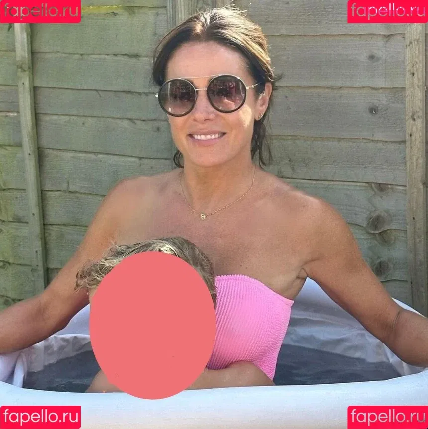 Natalie Pinkham Onlyfans Photo Gallery 