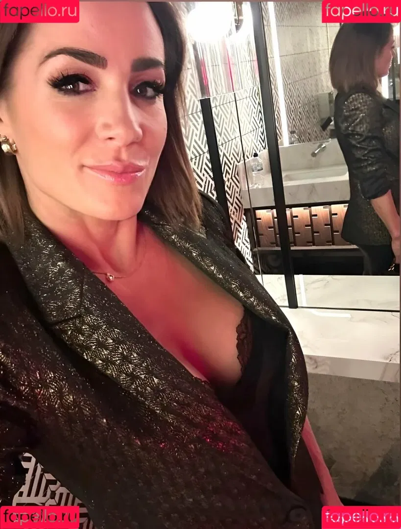 Natalie Pinkham Onlyfans Photo Gallery 