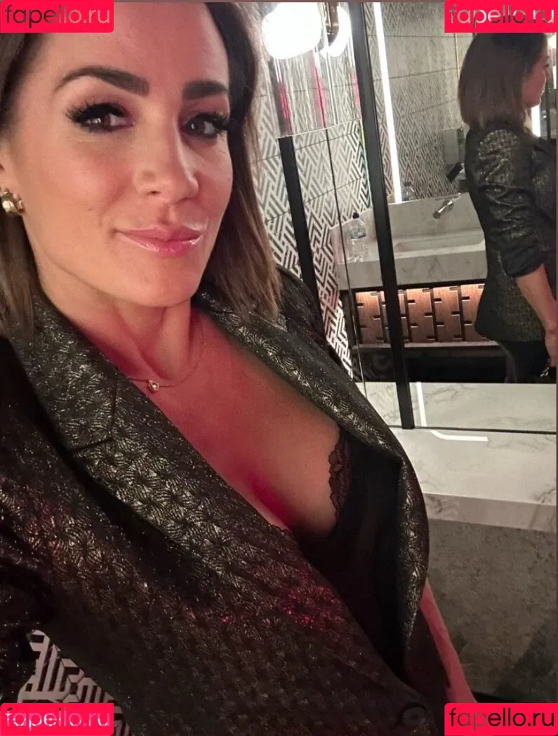 Natalie Pinkham Onlyfans Photo Gallery 