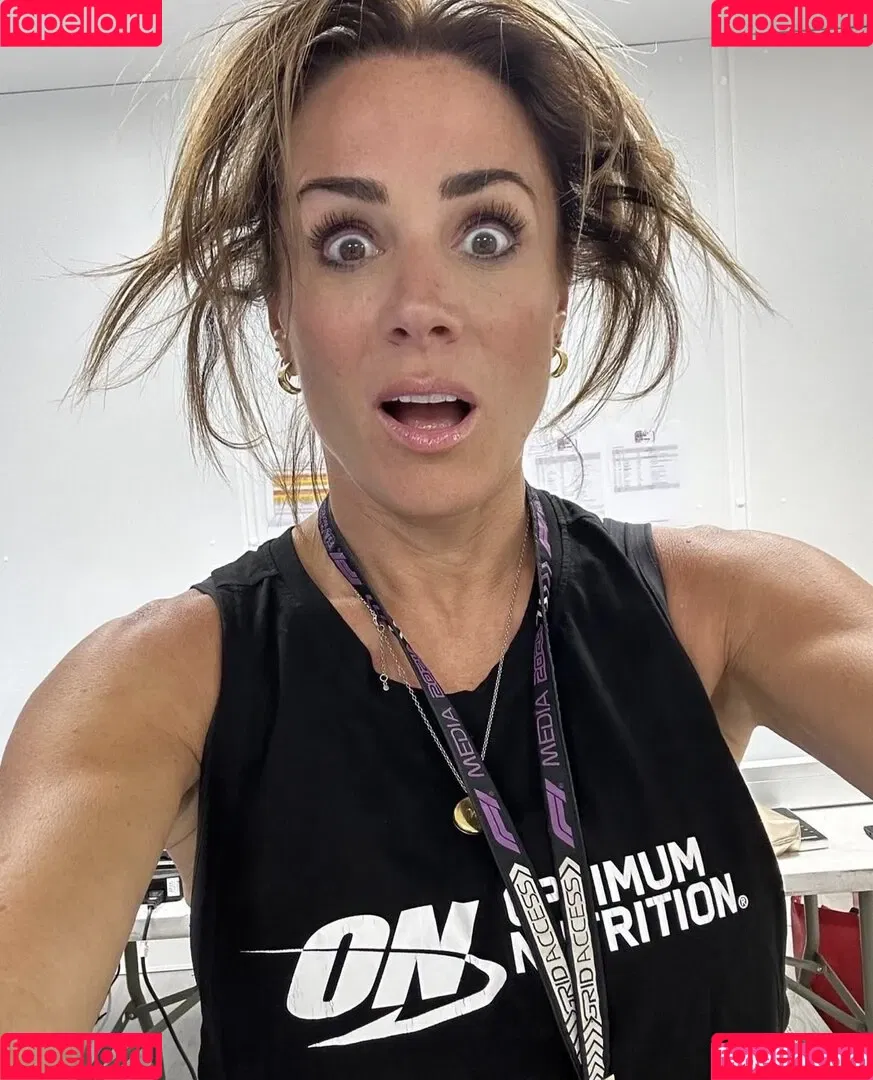 Natalie Pinkham Onlyfans Photo Gallery 