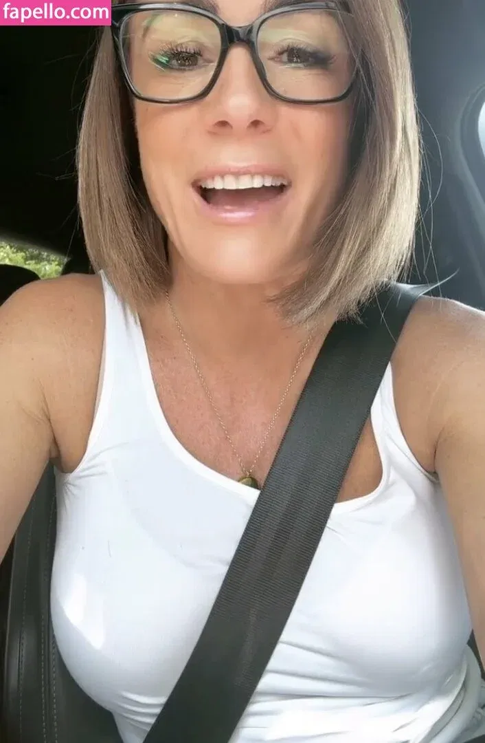 Natalie Pinkham Onlyfans Photo Gallery 