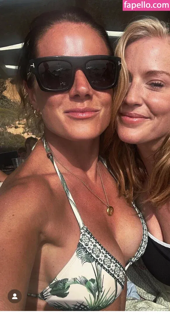 Natalie Pinkham Onlyfans Photo Gallery 