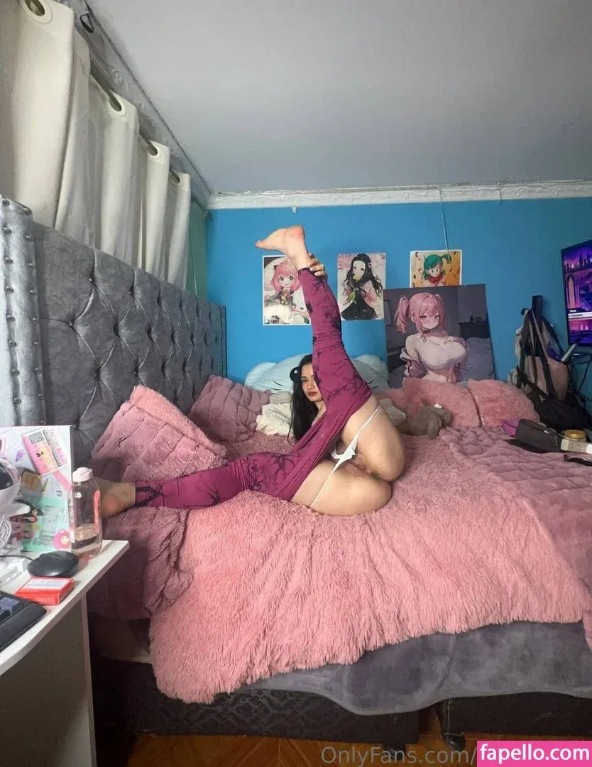 enyely211 Onlyfans Photo Gallery 