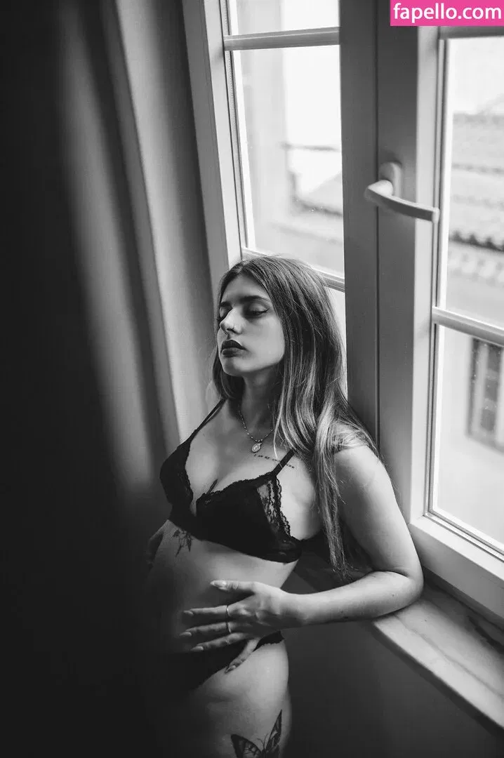 Kimmikka_ Onlyfans Photo Gallery 