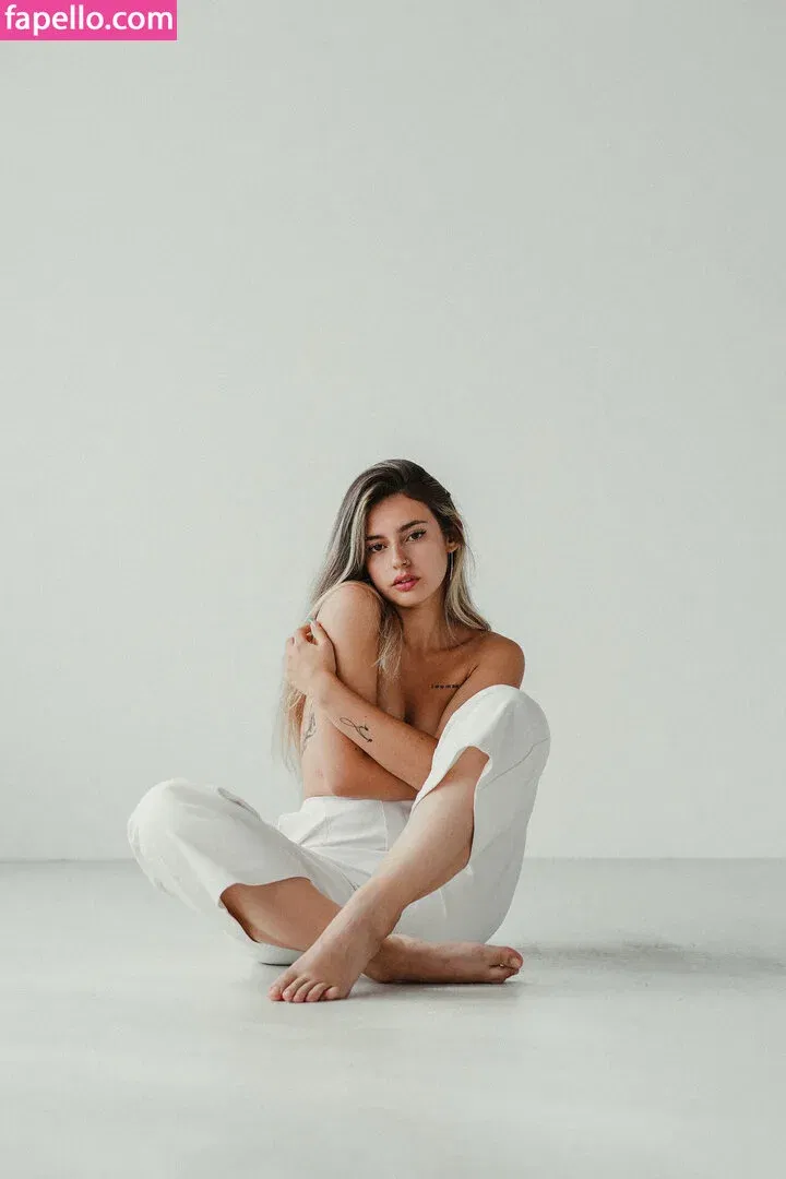 Kimmikka_ Onlyfans Photo Gallery 