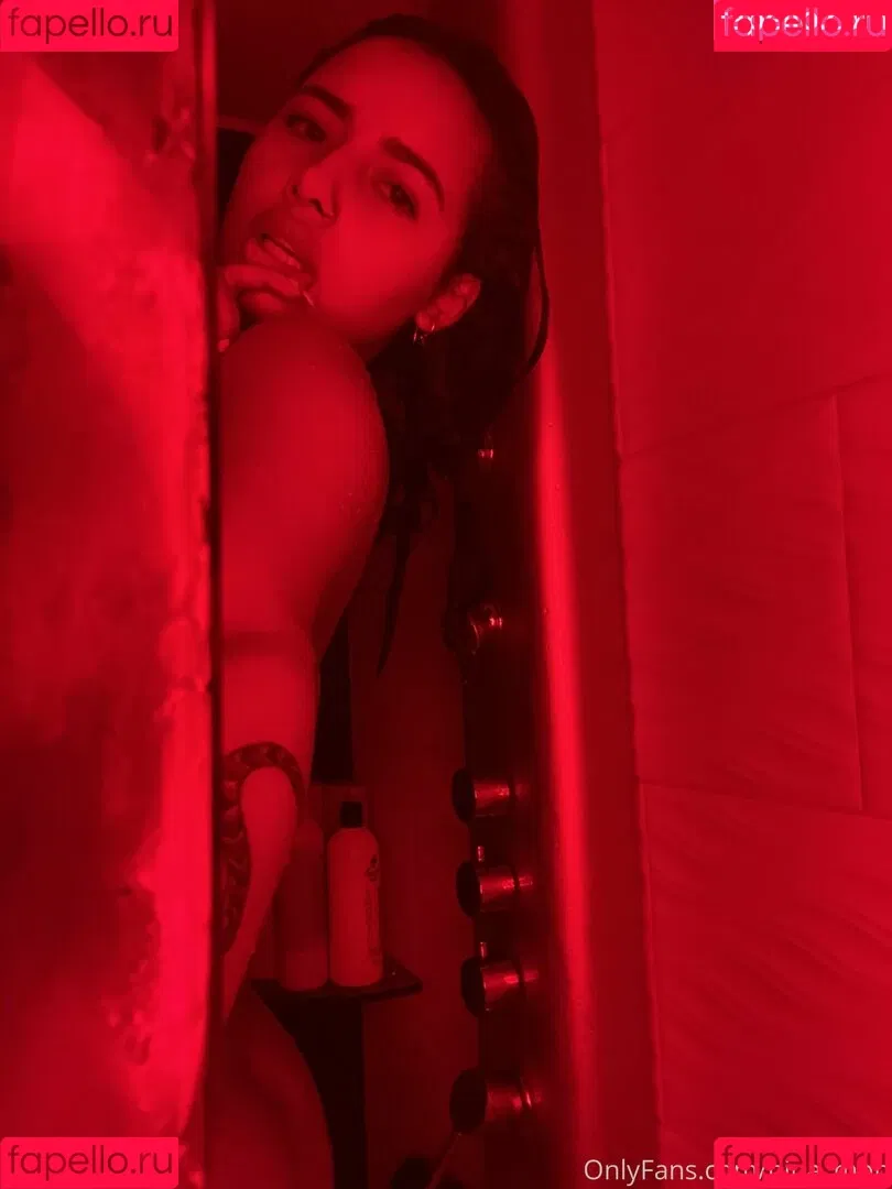 angiemx Onlyfans Photo Gallery 