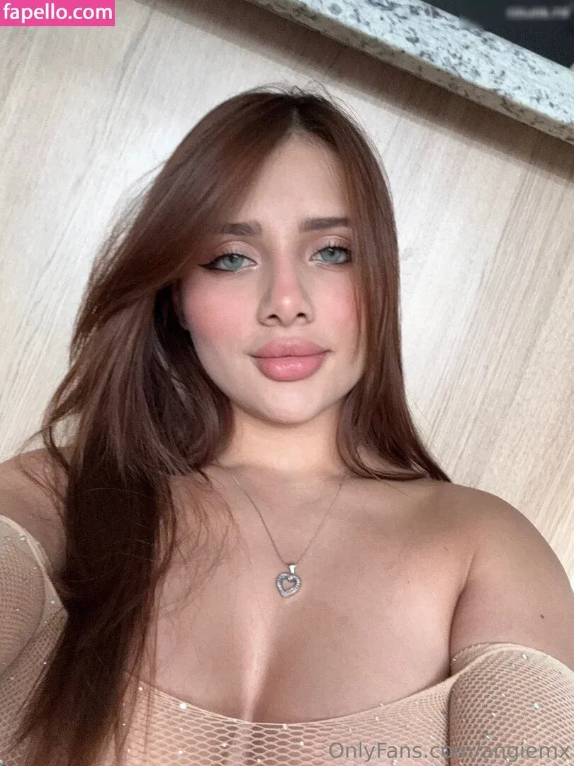angiemx Onlyfans Photo Gallery 