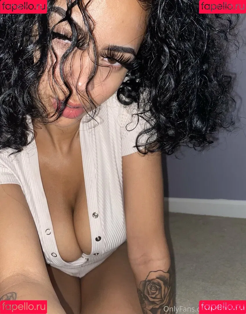 nadia999 Onlyfans Photo Gallery 
