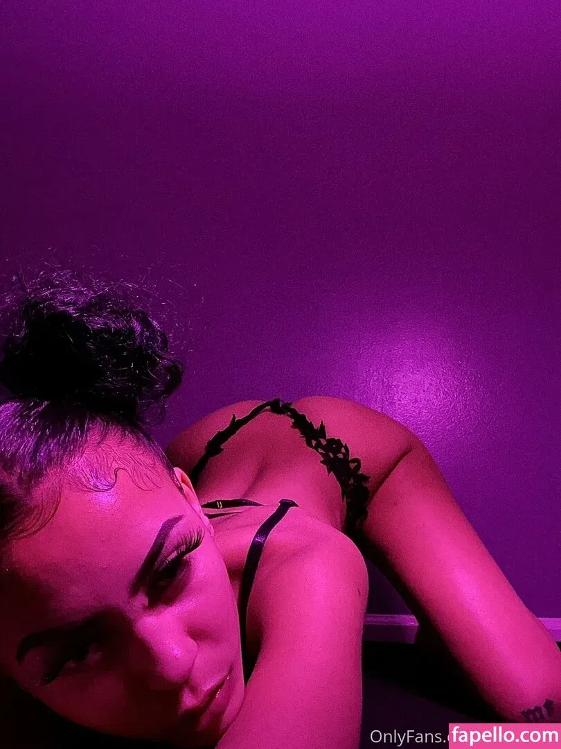 nadia999 Onlyfans Photo Gallery 