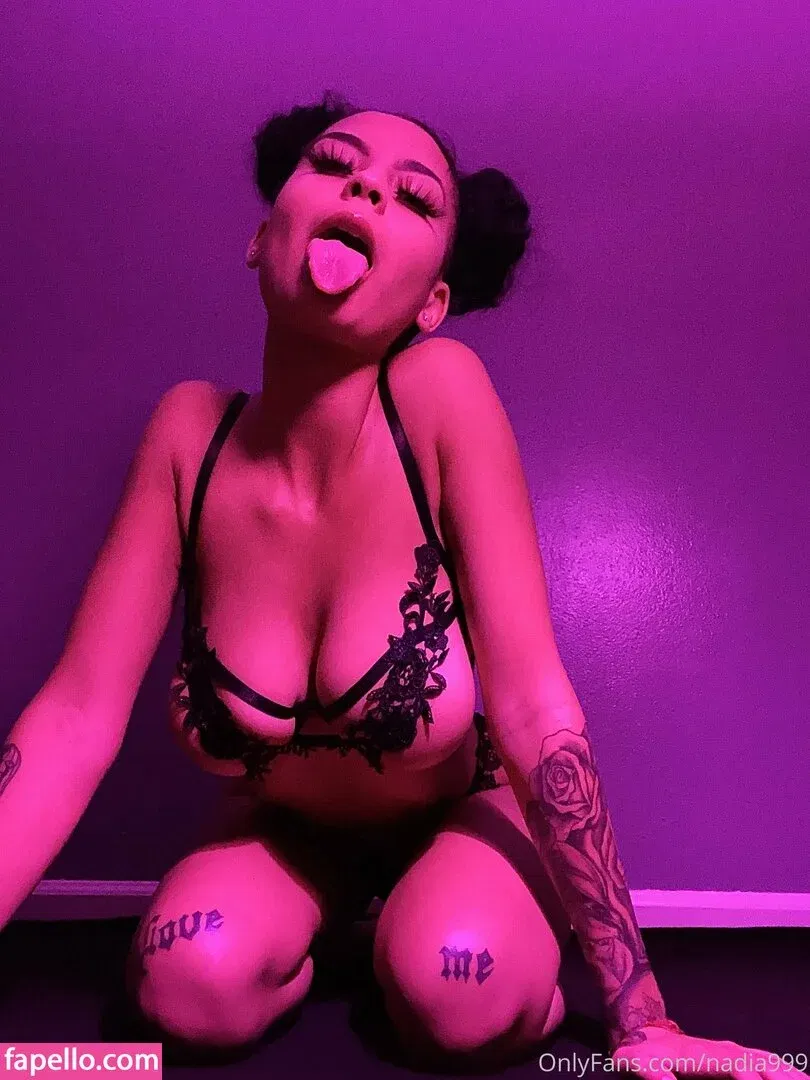 nadia999 Onlyfans Photo Gallery 