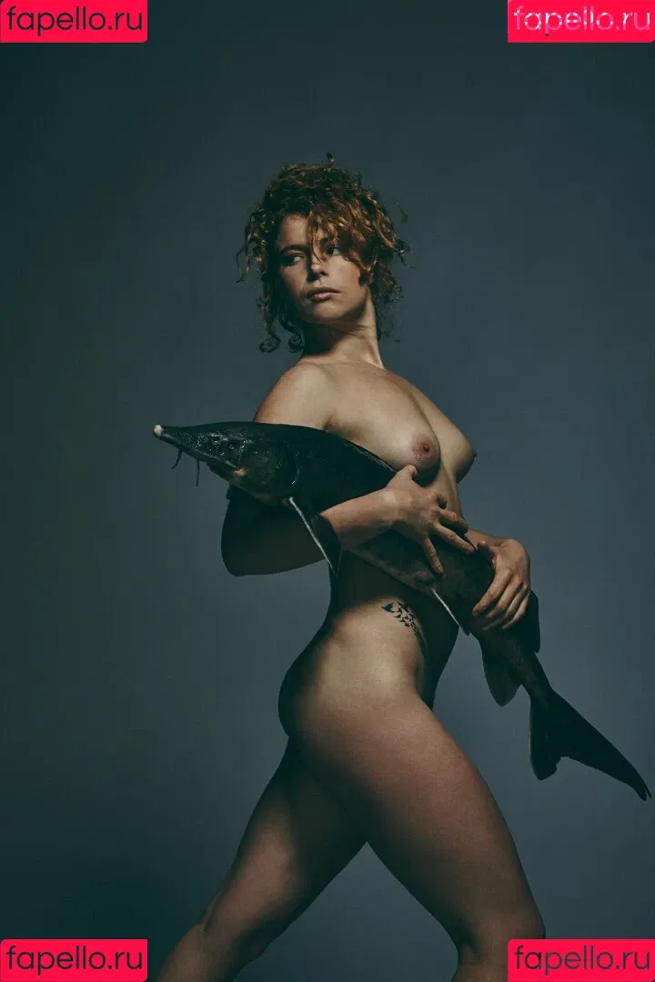 Jessie Buckley Onlyfans Photo Gallery 