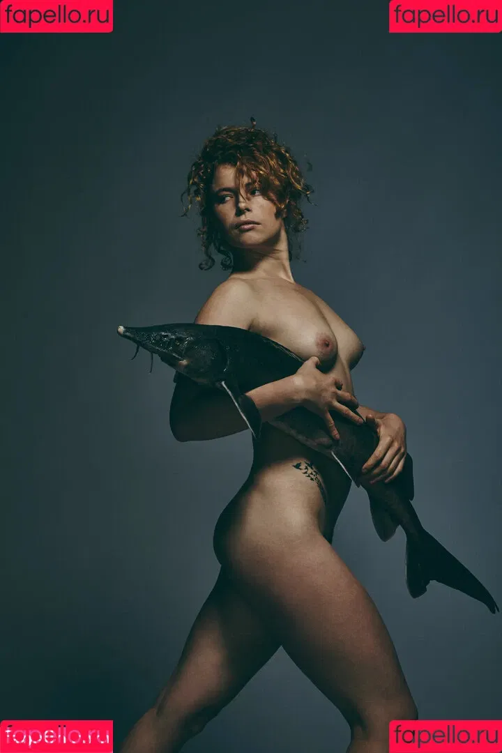 Jessie Buckley Onlyfans Photo Gallery 