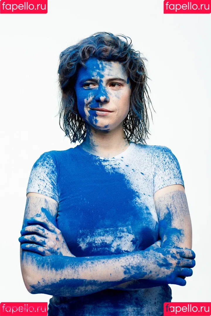 Jessie Buckley Onlyfans Photo Gallery 