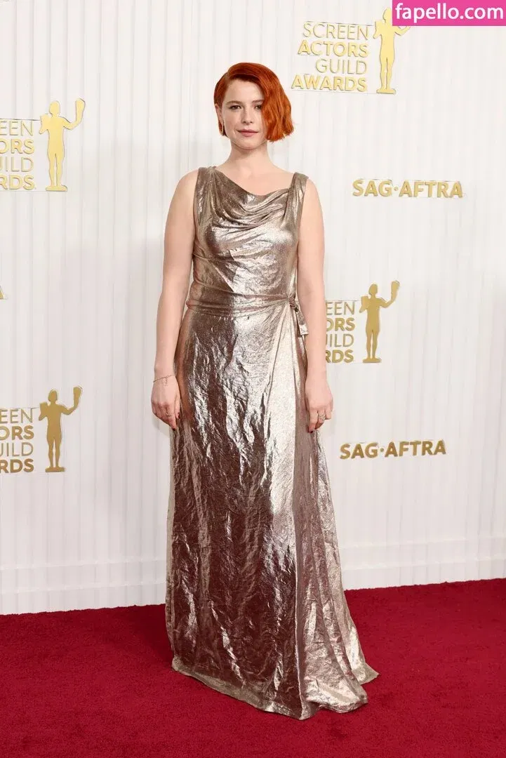 Jessie Buckley Onlyfans Photo Gallery 