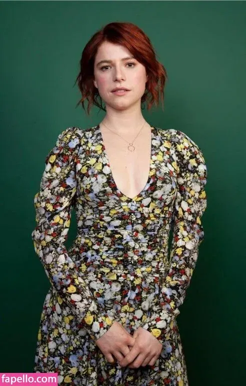 Jessie Buckley Onlyfans Photo Gallery 