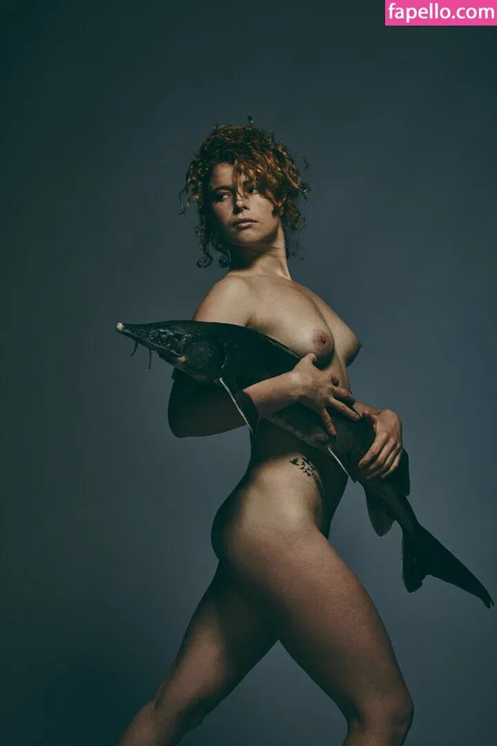 Jessie Buckley Onlyfans Photo Gallery 