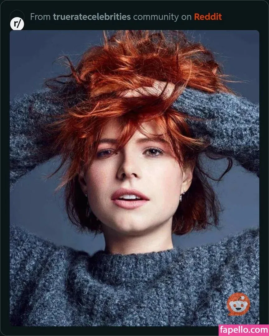 Jessie Buckley Onlyfans Photo Gallery 