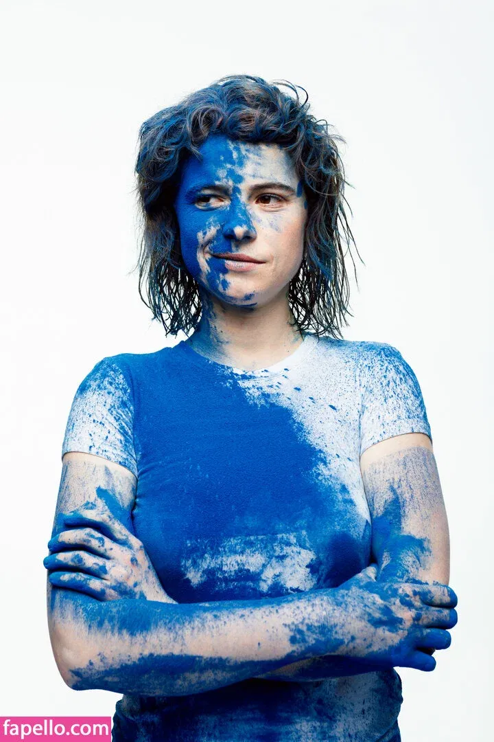 Jessie Buckley Onlyfans Photo Gallery 