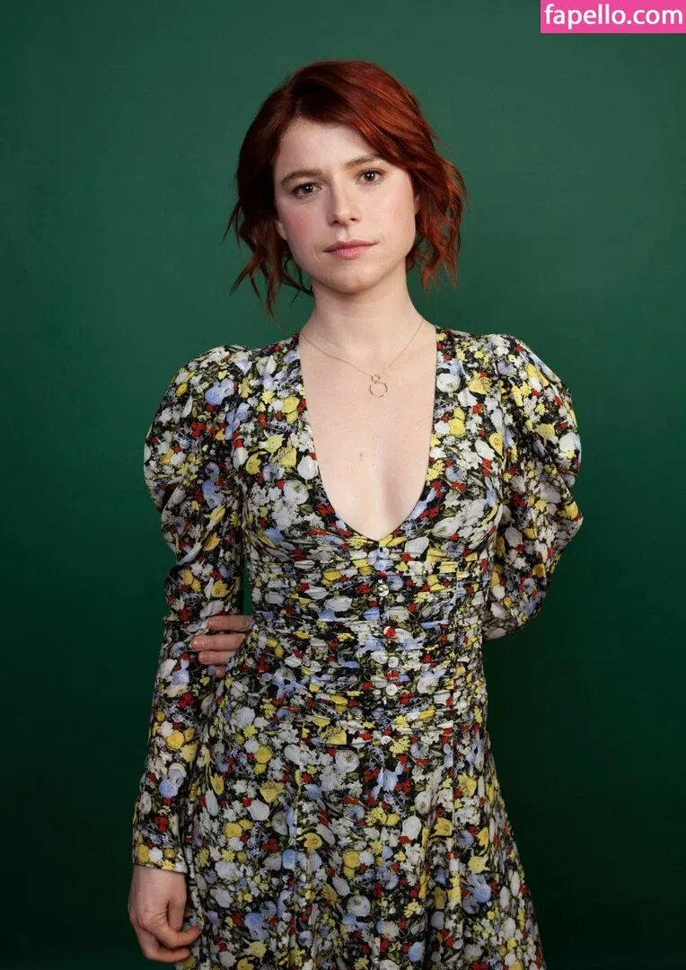 Jessie Buckley Onlyfans Photo Gallery 