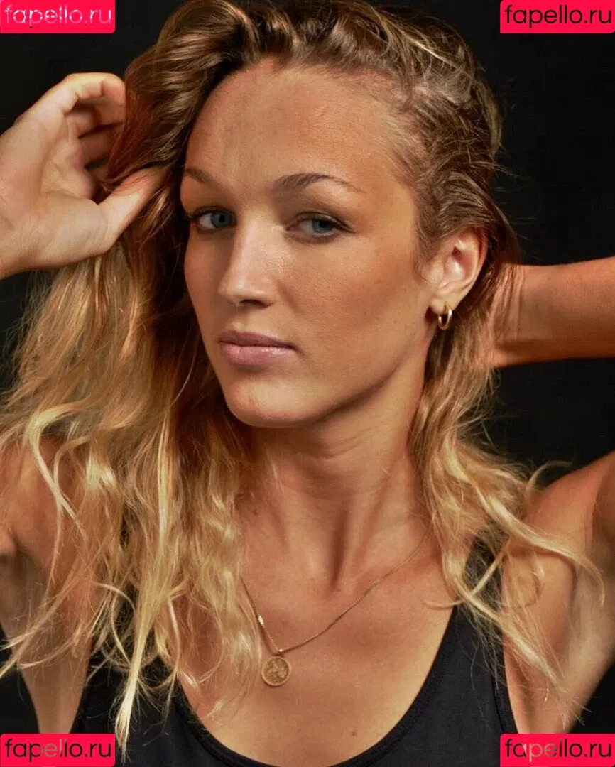 Anouk Vergé-Dépré Onlyfans Photo Gallery 