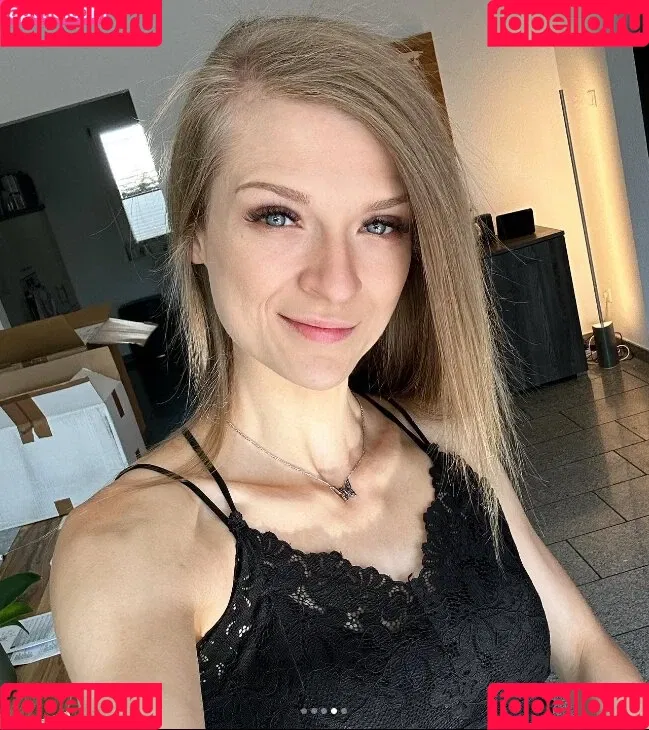 Sintica Onlyfans Photo Gallery 