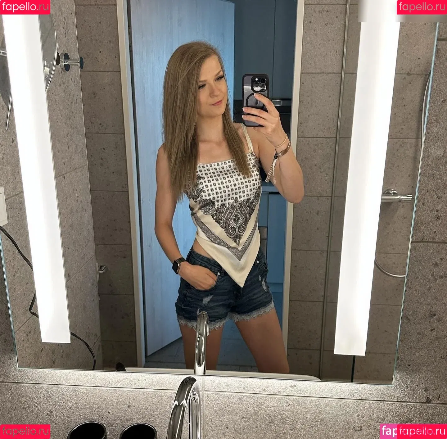 Sintica Onlyfans Photo Gallery 